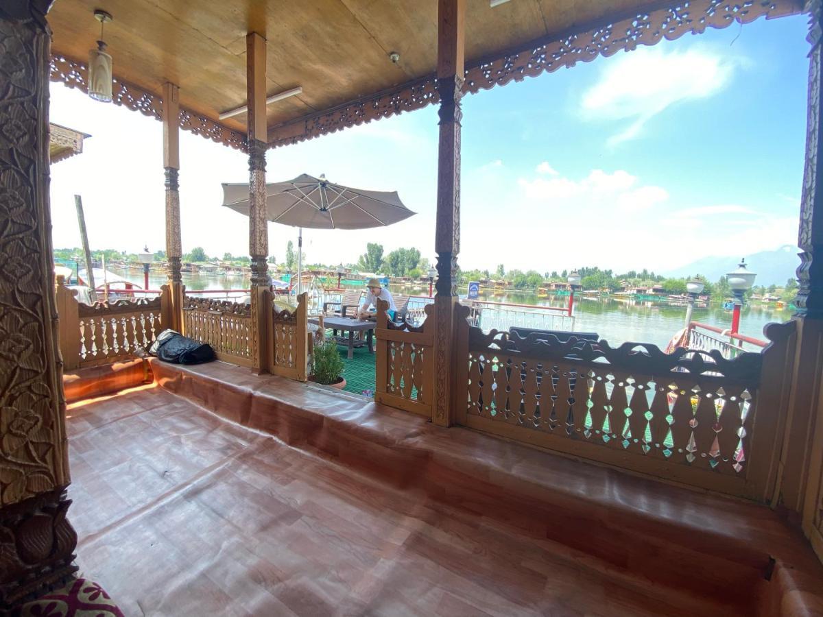 Lake Palace Group Of House Boats Сринагар Экстерьер фото